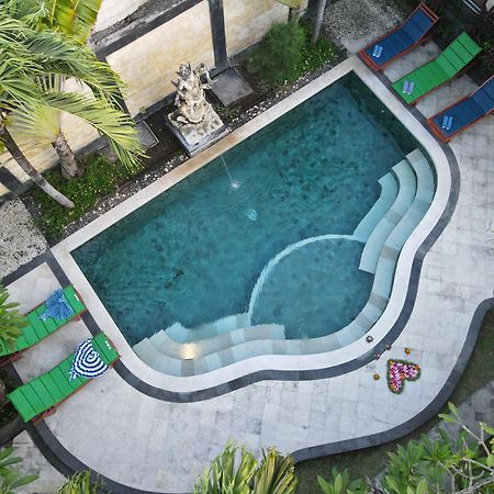 Bungalow Geringsing จันดีดาซา ภายนอก รูปภาพ