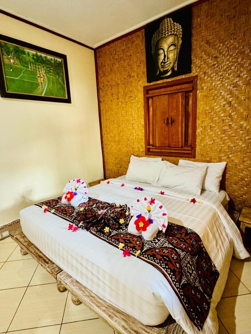 Bungalow Geringsing จันดีดาซา ภายนอก รูปภาพ